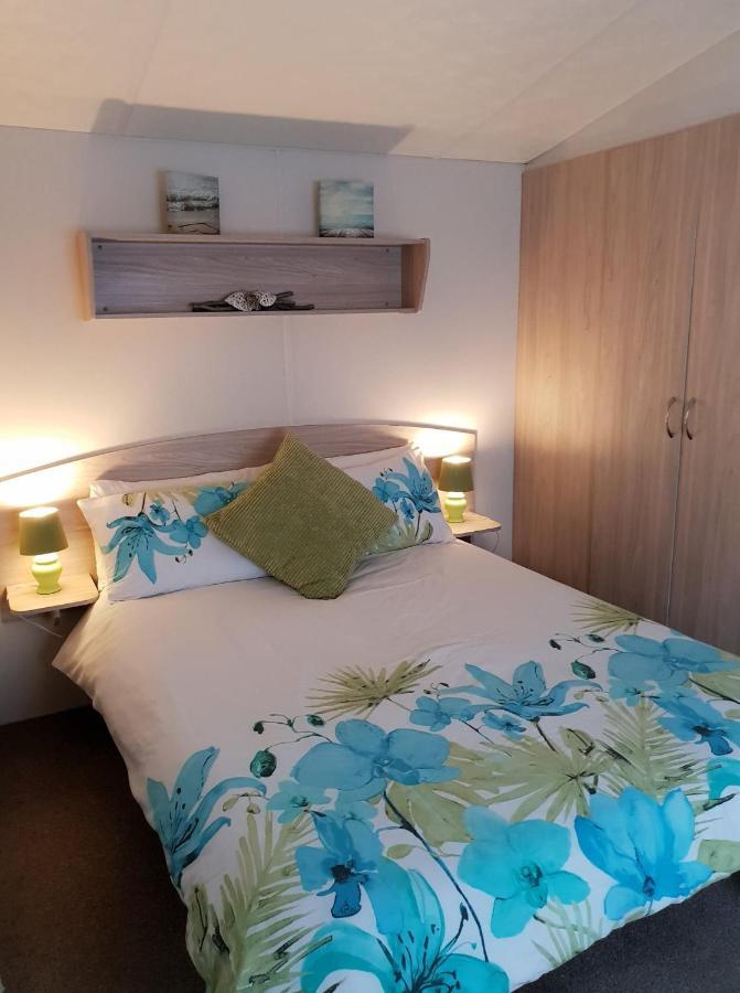 Delta Resort Crantock Buitenkant foto